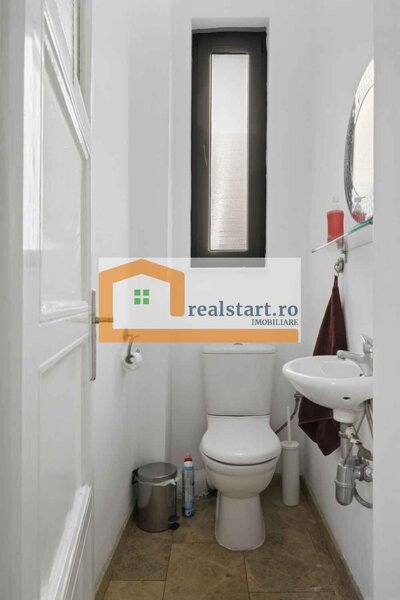 Polona, P-ta Romana, exclusivist, metrou P-ta Romana la 600 m distanta